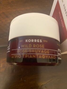 Korres Wild Rose Advanced Brightening Sleeping Facial. 40 ml